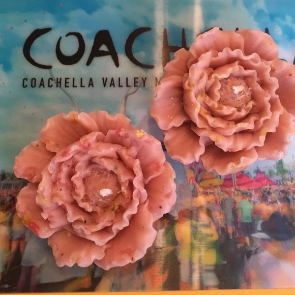 Customized Candles by Love, Sloane✌🏻 - Picture 4 of 7